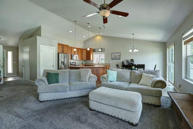 2210 N Greenacres Rd, Spokane Valley, WA 99016