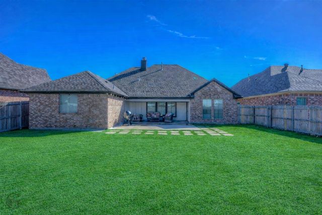 213 Roanoke Circle, Benton, LA 71006