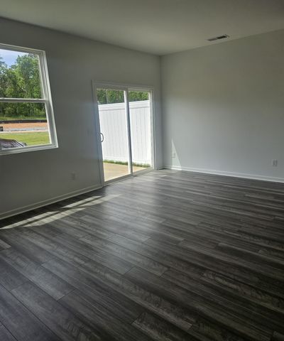 227 Darlington Drive, Dickson, TN 37055