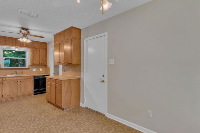 307 Freedom St, Longview, TX 75604
