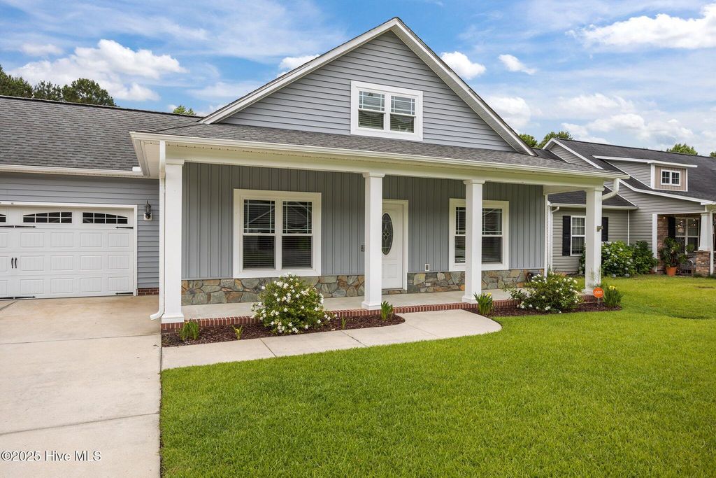 275 Station House Road, New Bern, NC 28562