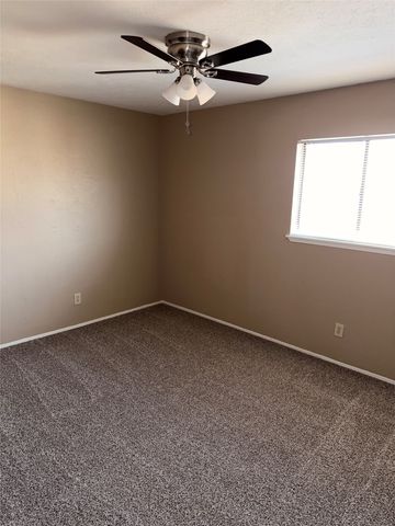 6610 Greenspring Drive, Arlington, TX 76016