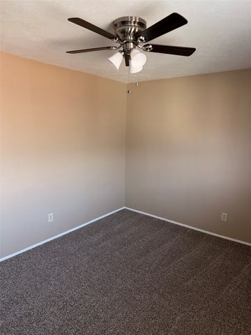 6610 Greenspring Drive, Arlington, TX 76016