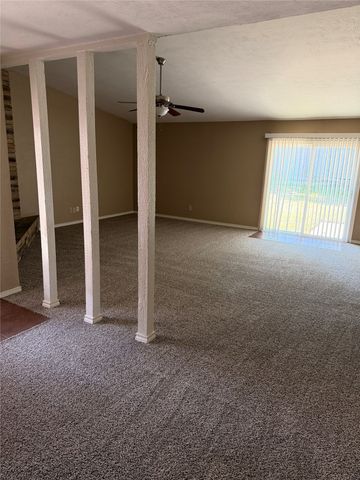 6610 Greenspring Drive, Arlington, TX 76016