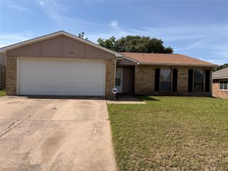 6610 Greenspring Drive, Arlington, TX 76016