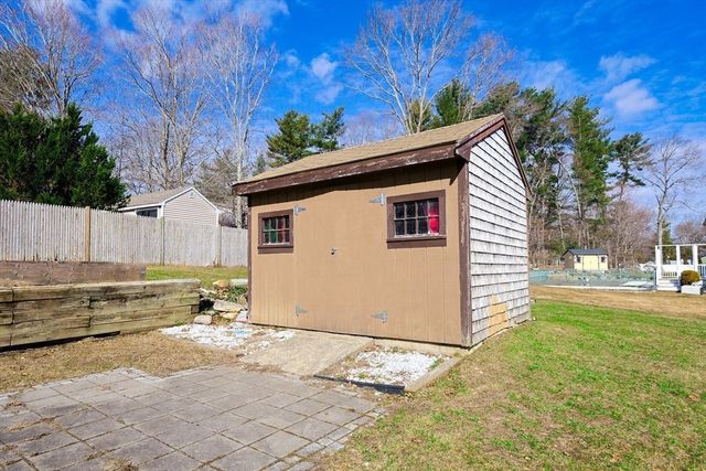 65 Ashtead Rd, Bridgewater, MA 02324
