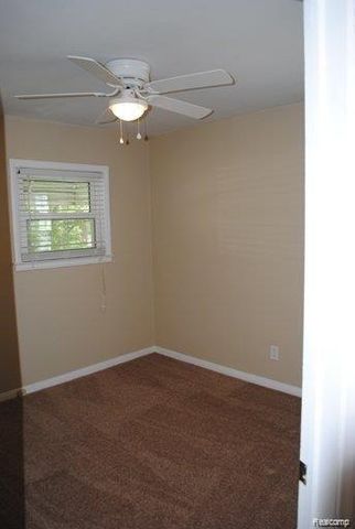 23060 Rosewood Street, Oak Park, MI 48237
