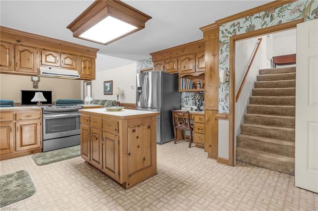 1017 Winchester WAY, Chesapeake, VA 23320