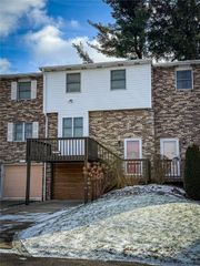 200 Chicora Rd 8, Summit Twp, PA 16001