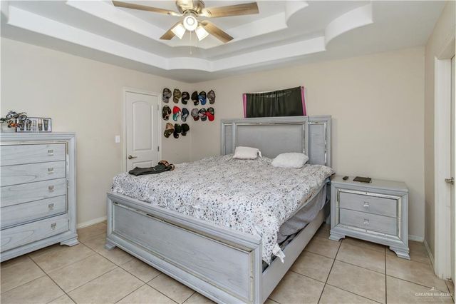 201 W Albatross Avenue, Pharr, TX 78577