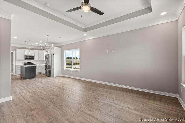 2109 Loop Island Way, New Albany, IN 47150