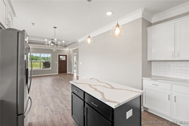 2109 Loop Island Way, New Albany, IN 47150