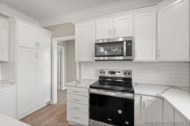 2109 Loop Island Way, New Albany, IN 47150