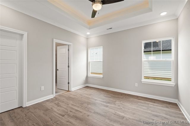2109 Loop Island Way, New Albany, IN 47150