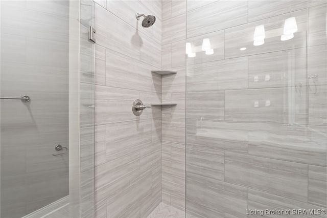 2109 Loop Island Way, New Albany, IN 47150