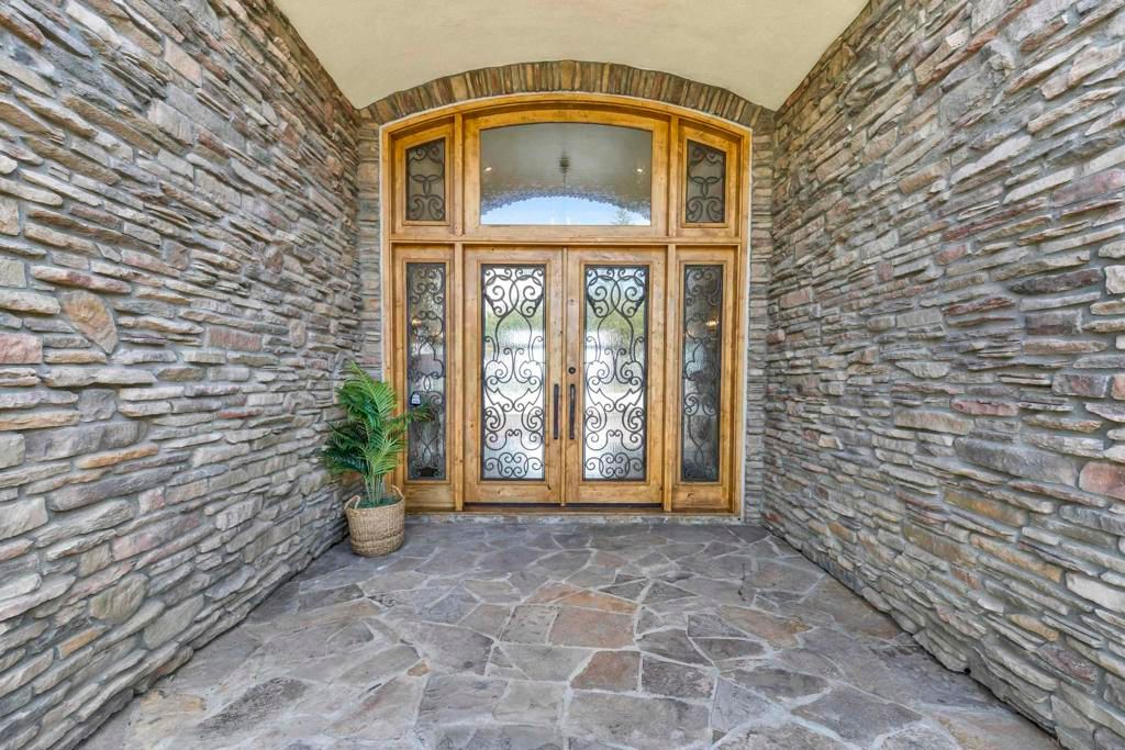 Image 18 of property listing at 14425 Cheyenne Trl, Poway, CA 92064