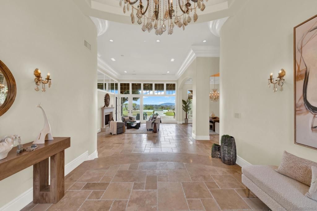 Image 20 of property listing at 14425 Cheyenne Trl, Poway, CA 92064
