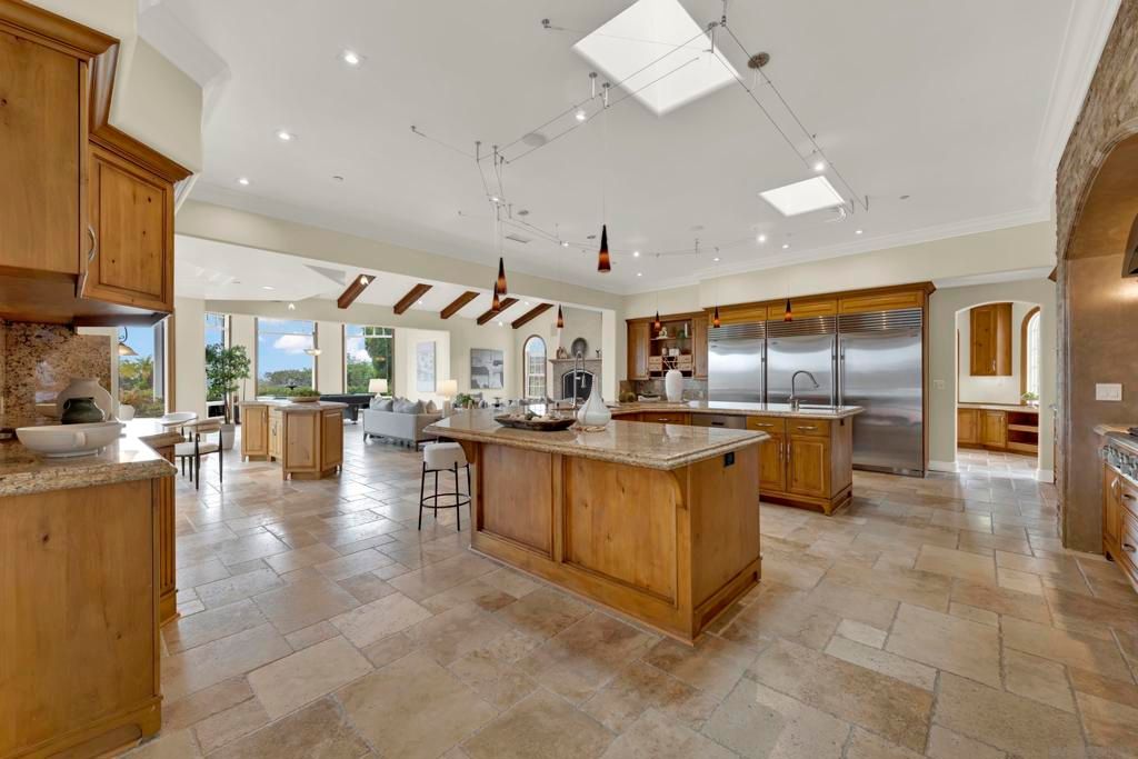 Image 25 of property listing at 14425 Cheyenne Trl, Poway, CA 92064