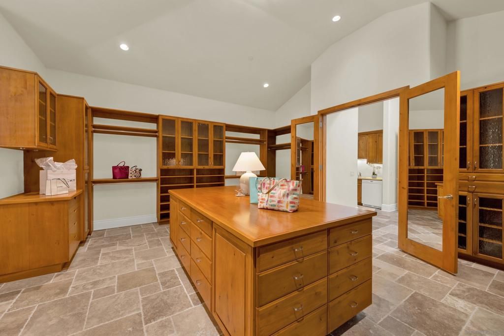 Image 47 of property listing at 14425 Cheyenne Trl, Poway, CA 92064