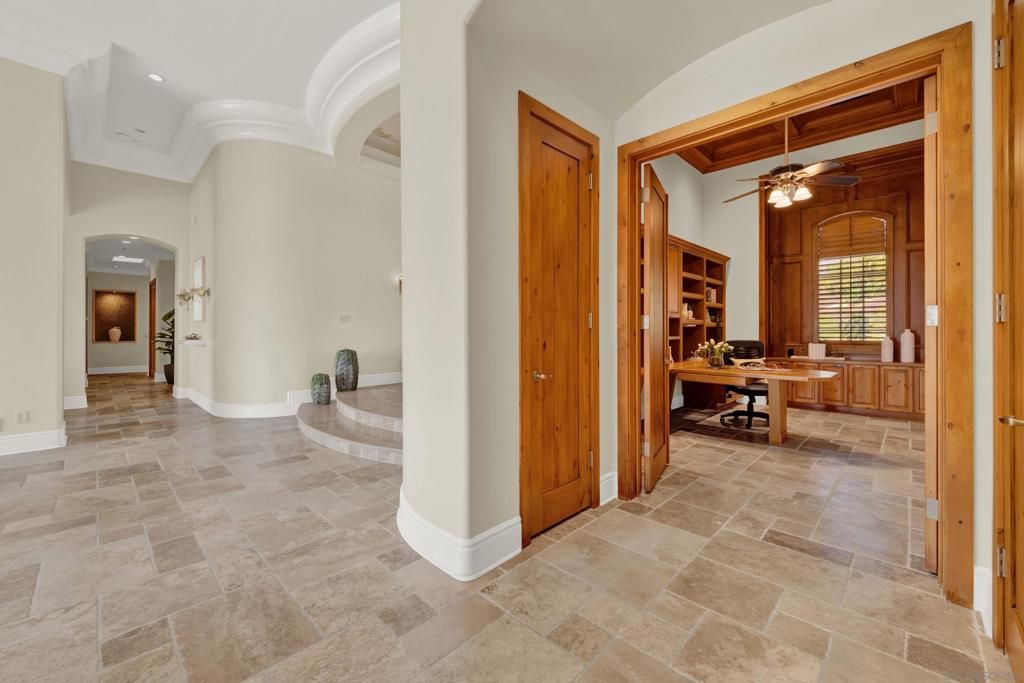 Image 48 of property listing at 14425 Cheyenne Trl, Poway, CA 92064