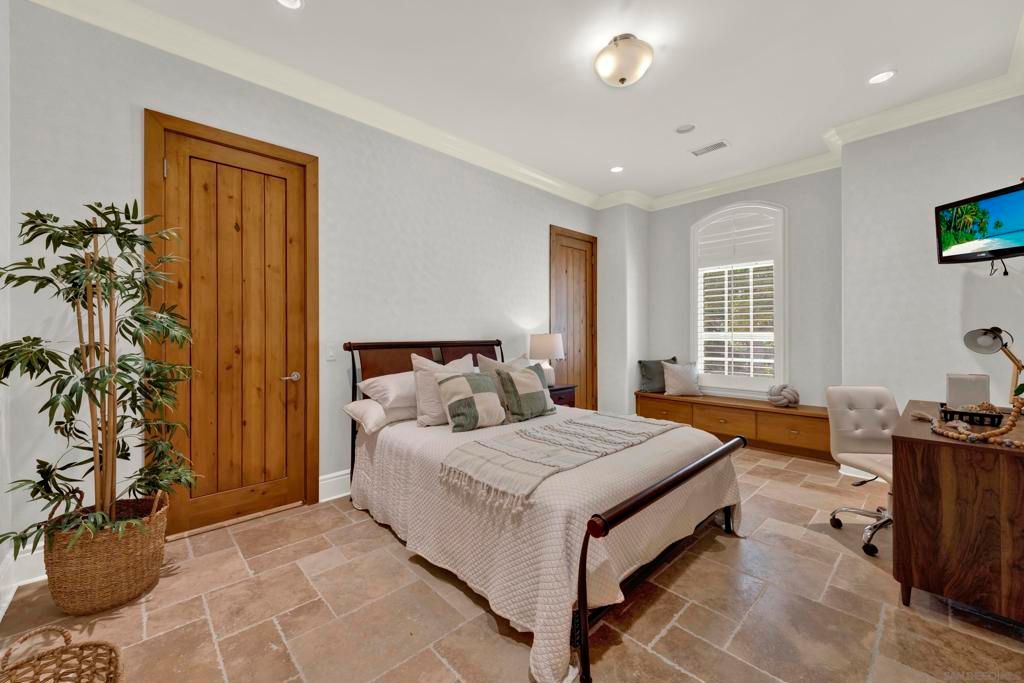 Image 53 of property listing at 14425 Cheyenne Trl, Poway, CA 92064