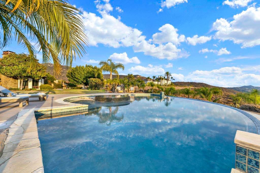 Image 64 of property listing at 14425 Cheyenne Trl, Poway, CA 92064