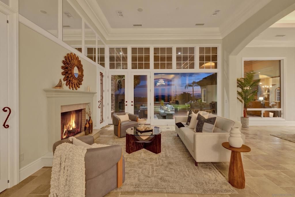 Image 9 of property listing at 14425 Cheyenne Trl, Poway, CA 92064