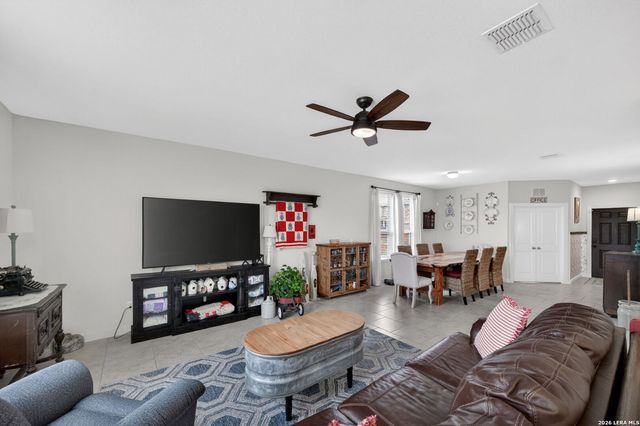 7313 Playa Xing, San Antonio, TX 78252