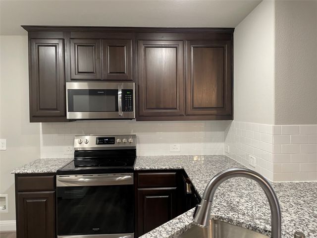 6816 Topaz Drive, Greenville, TX 75402