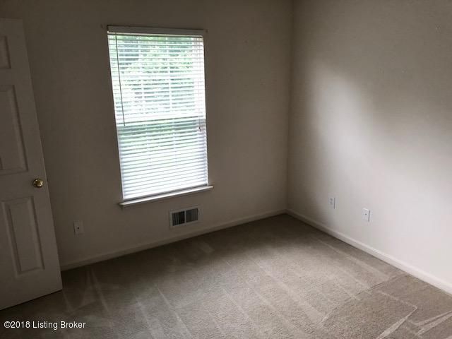 8705 Hidden Grove Pl, Louisville, KY 40291