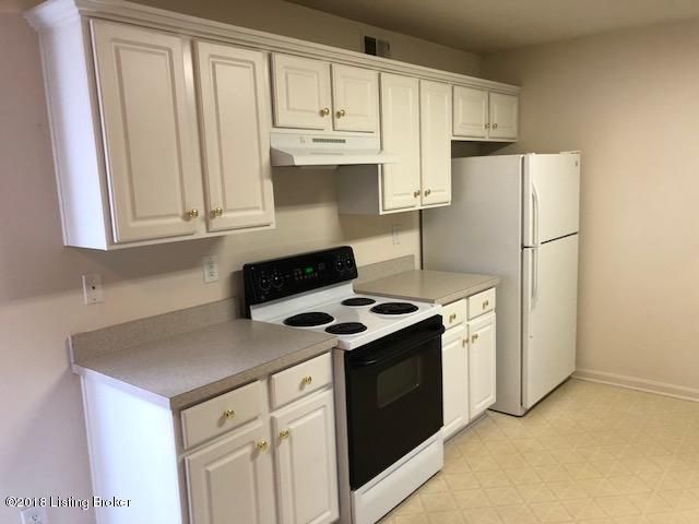 8705 Hidden Grove Pl, Louisville, KY 40291