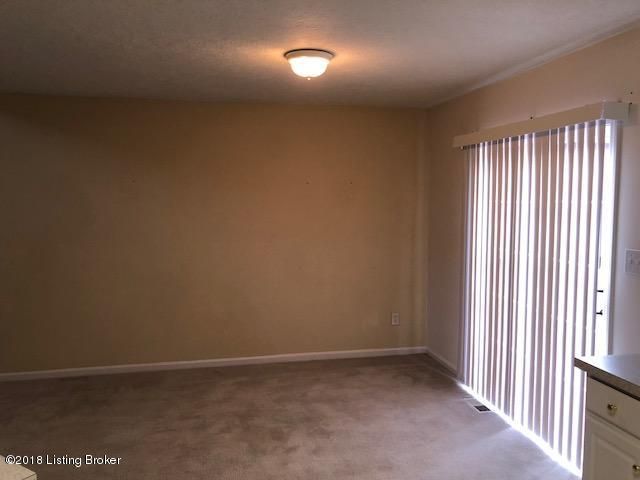 8705 Hidden Grove Pl, Louisville, KY 40291