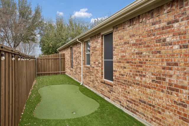 2335 Maserati Drive, Frisco, TX 75033