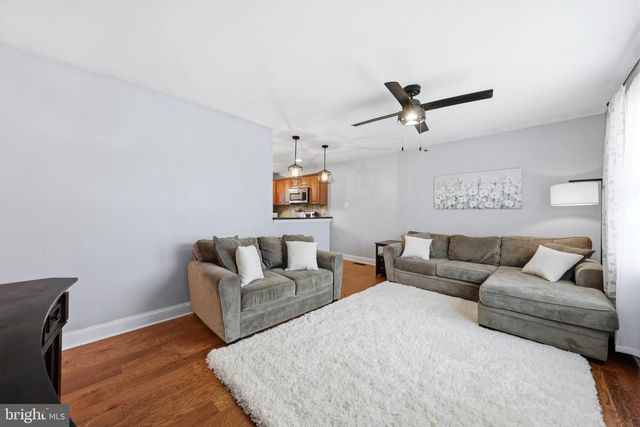 871 TRENTON AVE, Sewell, NJ 08080