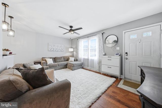 871 TRENTON AVE, Sewell, NJ 08080