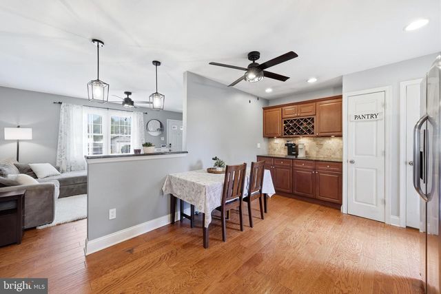 871 TRENTON AVE, Sewell, NJ 08080