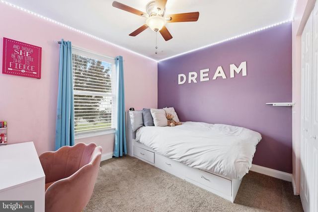 871 TRENTON AVE, Sewell, NJ 08080