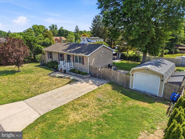 871 TRENTON AVE, Sewell, NJ 08080