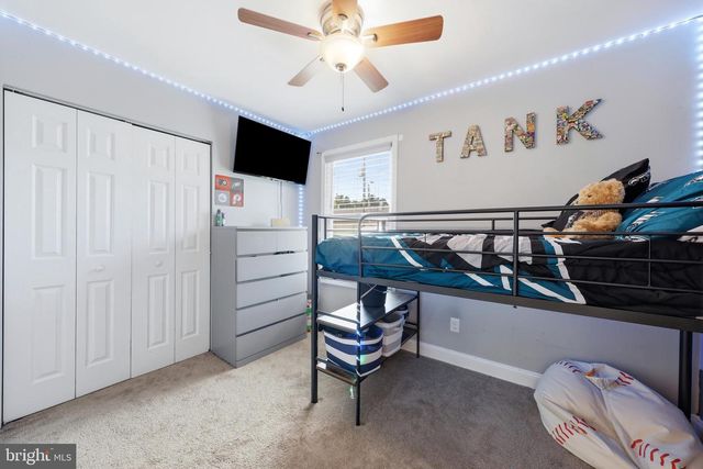871 TRENTON AVE, Sewell, NJ 08080