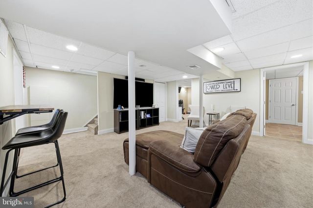 871 TRENTON AVE, Sewell, NJ 08080
