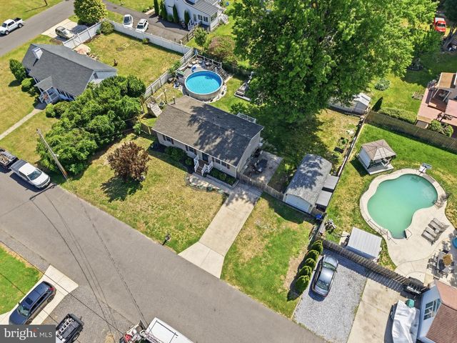 871 TRENTON AVE, Sewell, NJ 08080