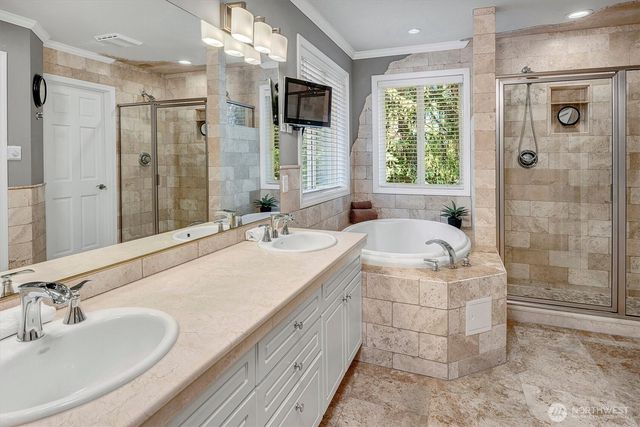 10523 NE 118th Lane, Kirkland, WA 98034