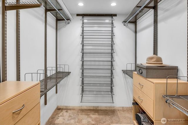 10523 NE 118th Lane, Kirkland, WA 98034