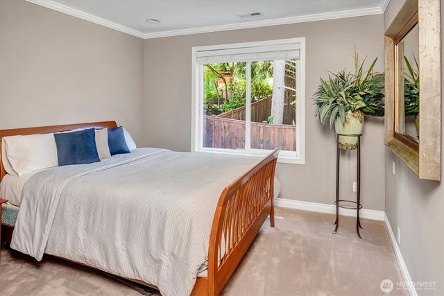 10523 NE 118th Lane, Kirkland, WA 98034