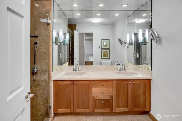 10523 NE 118th Lane, Kirkland, WA 98034
