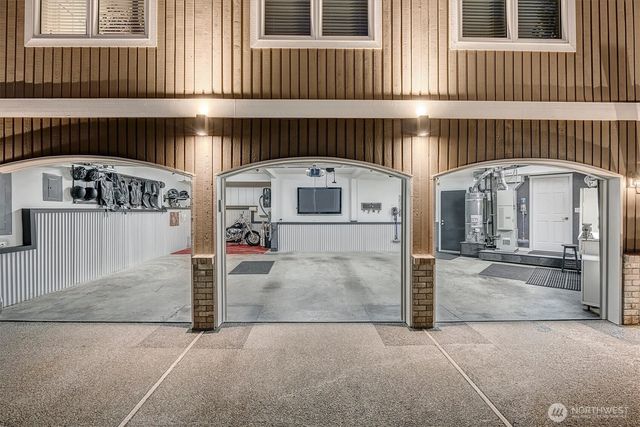 10523 NE 118th Lane, Kirkland, WA 98034