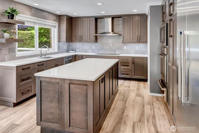 10523 NE 118th Lane, Kirkland, WA 98034