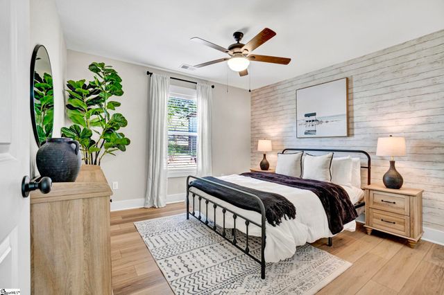 4 Mcarthur Street, Greenville, SC 29611