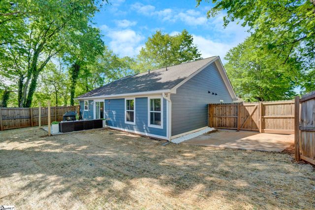 4 Mcarthur Street, Greenville, SC 29611
