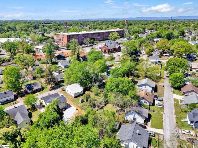 4 Mcarthur Street, Greenville, SC 29611